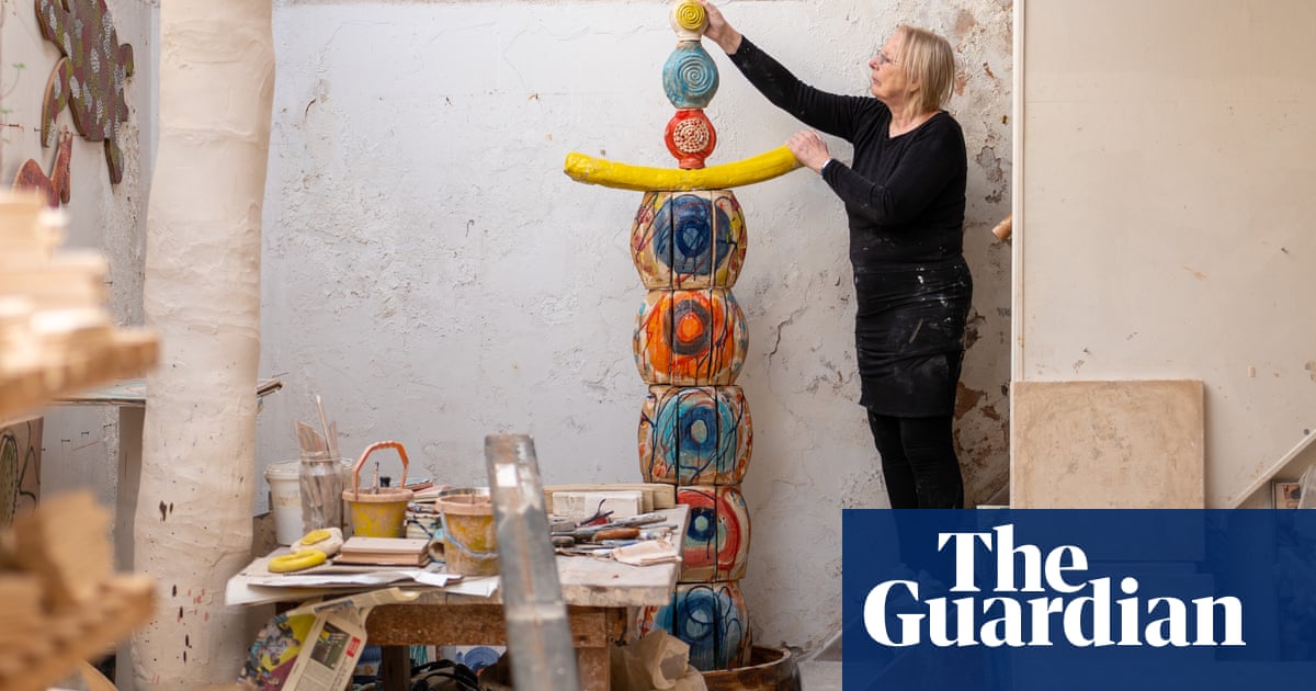 Artwork that will be UK’s tallest ceramic sculpture takes shape in Devon
