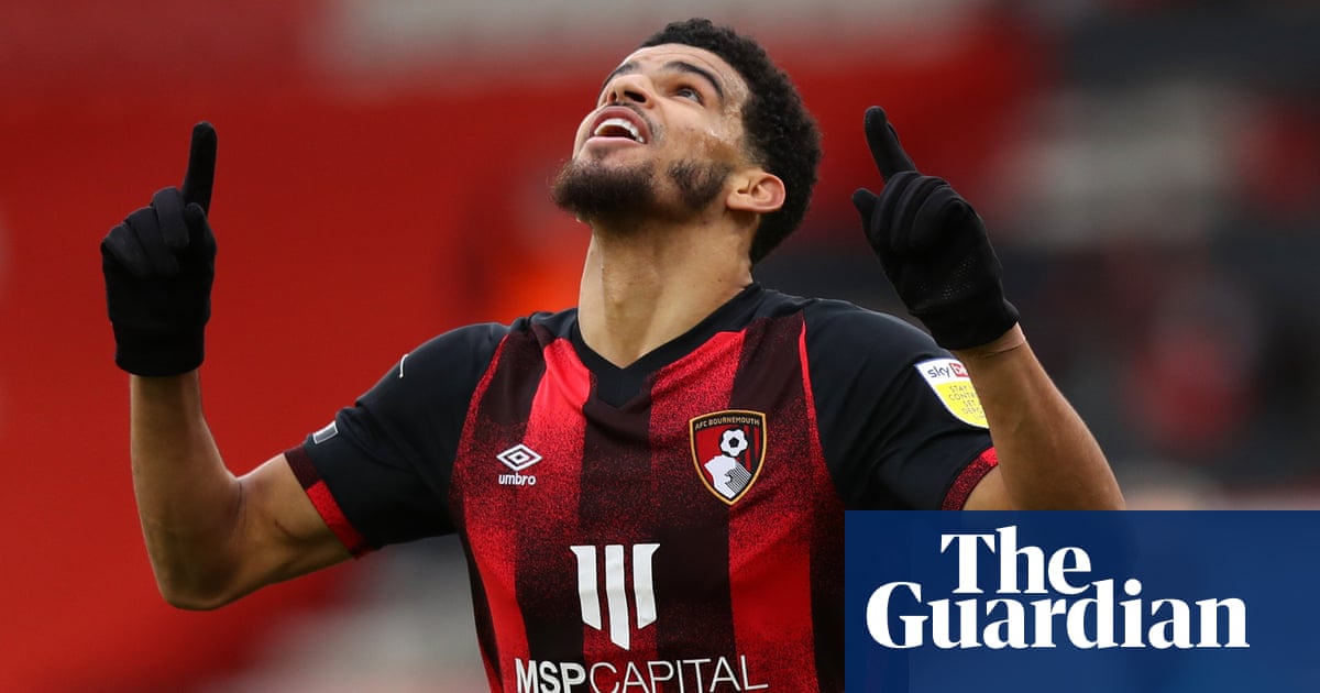 Bournemouth go top after four-goal second-half blitz against Reading