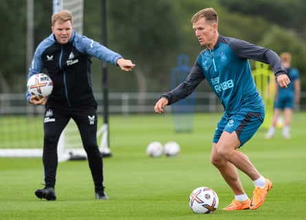 Matt Ritchie is given special attention from his former mentor Eddie Howe in training with Newcastle