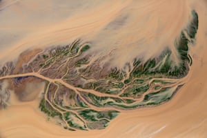 Delta design Southern Ewaso Ngiro River delta, Lake Natron, Kenya