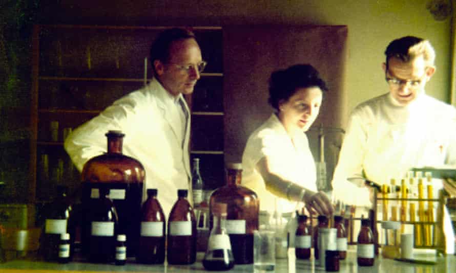 Un laboratorio de Wala en 1963.