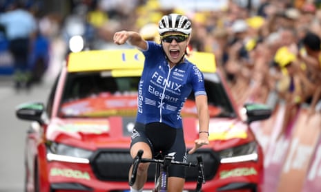 Yara Kastelijn celebrates winning stage 4!