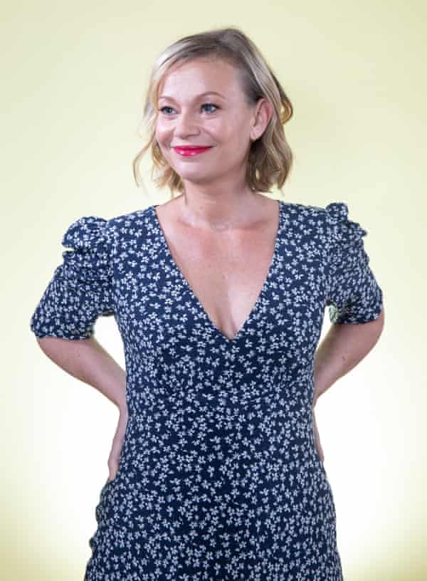 Pictures samantha mathis 