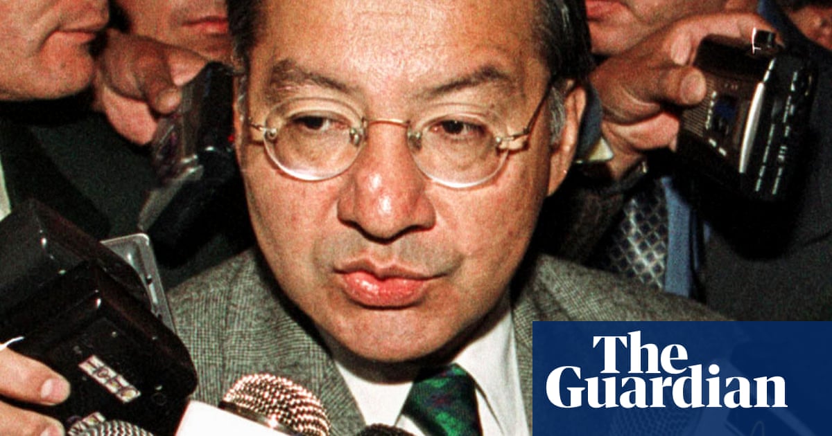 Мануел Роча посланик който се превърна в отстъпник може да