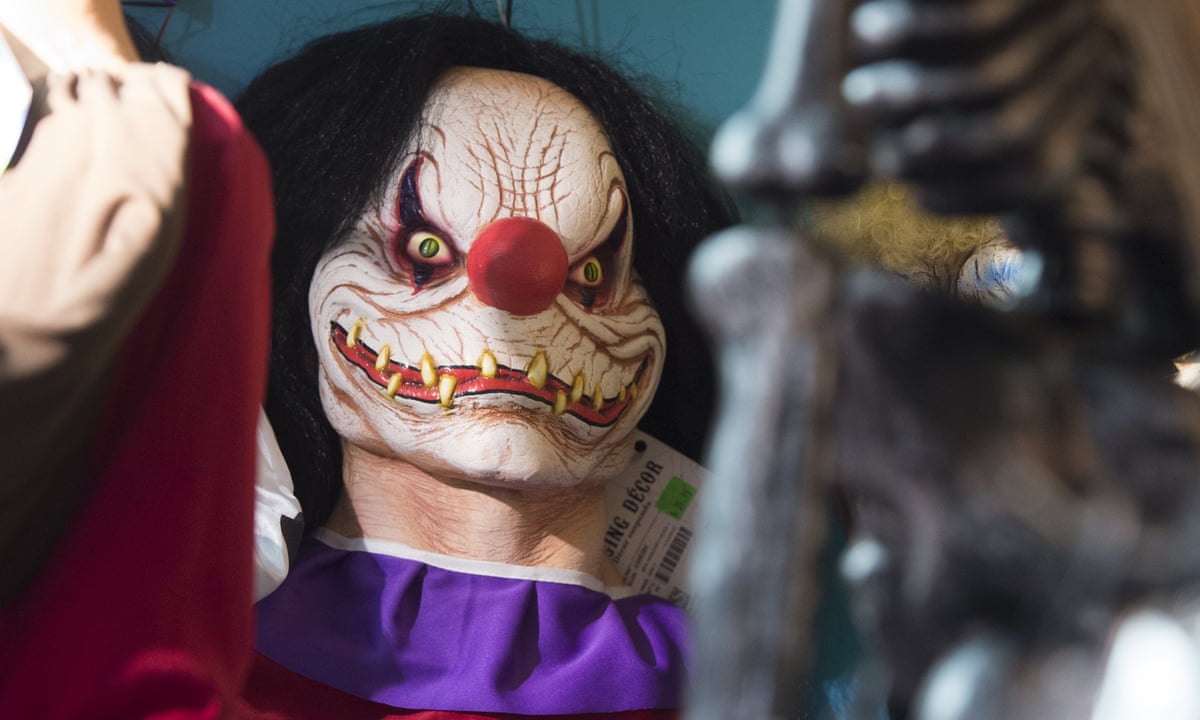 Creepy Clowns In Australia Police Warn They Won T Tolerate Scary Clown Craze Australia News The Guardian