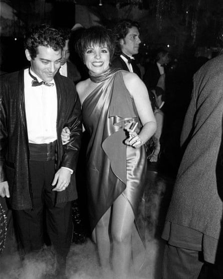 ‘She’s as wise as a zen master’ … Minnelli and Michael Feinstein and Minnelli at a party of Cher’s.