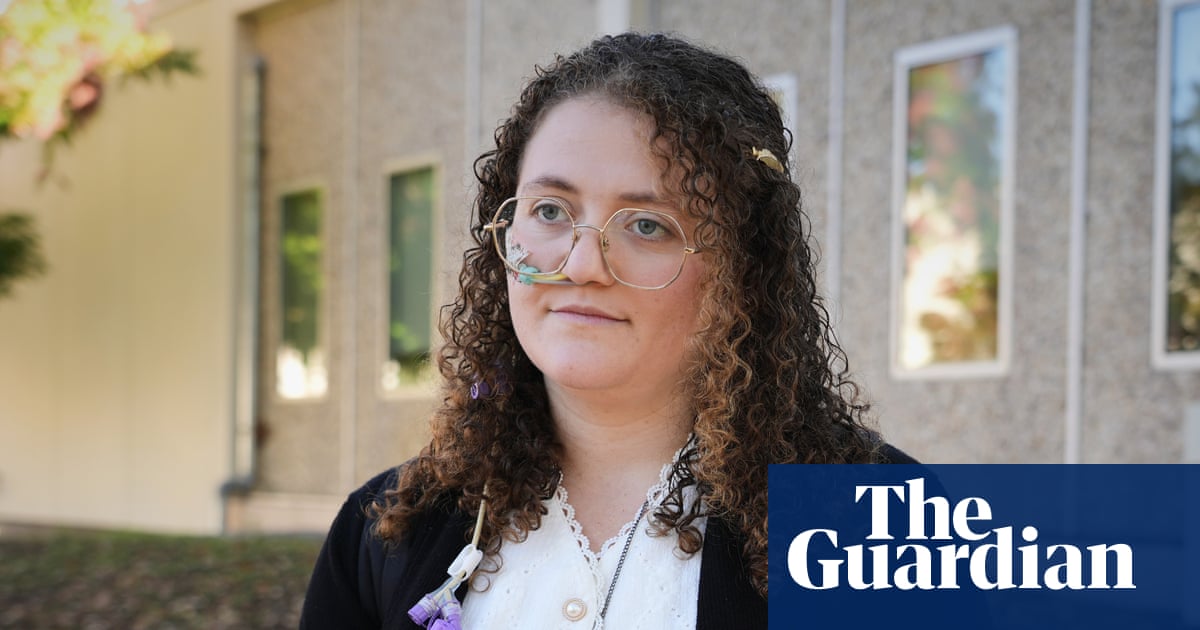 US woman who ‘rescued’ four chickens found guilty of trespassing and conspiracy | California US woman who ‘rescued’ four chickens found guilty of trespassing and conspiracy | California