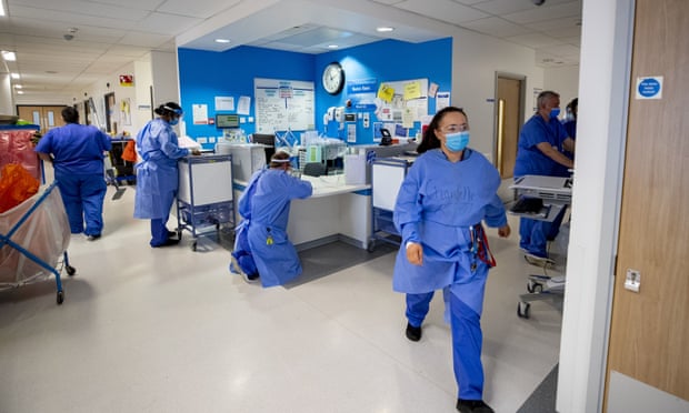 Routine Covid tests in English hospitals to be scrapped next week Routine Covid tests in English hospitals to be scrapped next week