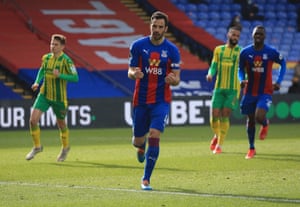 Luka Milivojevic of Crystal Palace celebrates after opening the scoring.