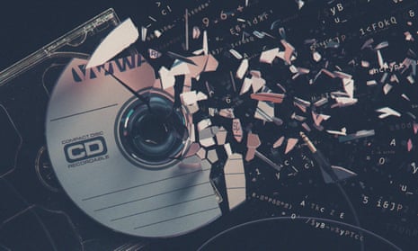 Parece 2005, mas aconteceu em 2026: vendedor de CDs piratas é condenado no Reino Unido 1 From stealing to Spotify: the story behind how music got free | Documentary | The Guardian