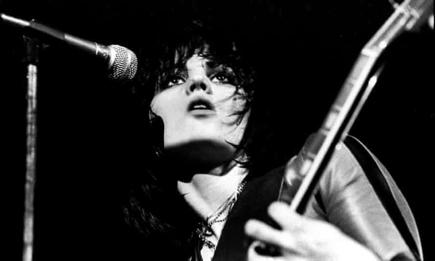 Jett onstage with the Runaways, 1977.