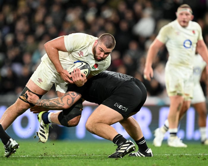 Martin given England nod in reshuffle to face South Africa but Pollock starts on bench