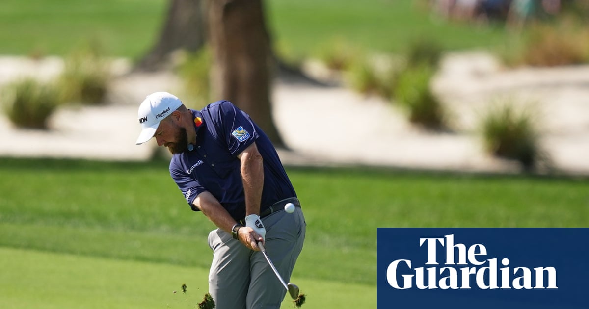 Lowly Li snaps back at fans as Lowry endures another difficult day