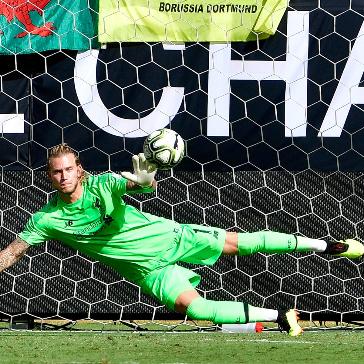 Loris Karius Has Homework To Do To Stay As Liverpool S Goalkeeper Liverpool The Guardian Loris Karius World Cup 2022