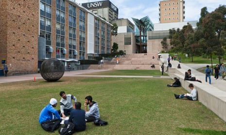 Students on UNSW campus