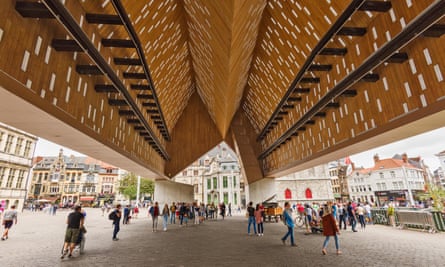 The roof structure in glass, wood and concrete of The city pavilion in Ghent
