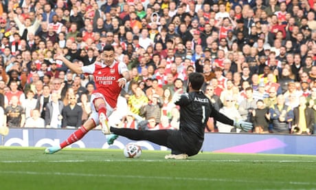 Gabriel Martinelli scores Arsenal’s first goal in the first minute