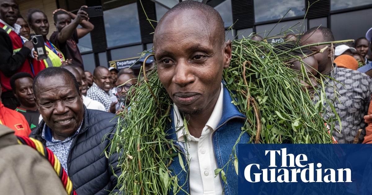 Kenyan Bruh Sabastian Sawe Runs Sub-Two Marathon, Brings the Heat Back Home!