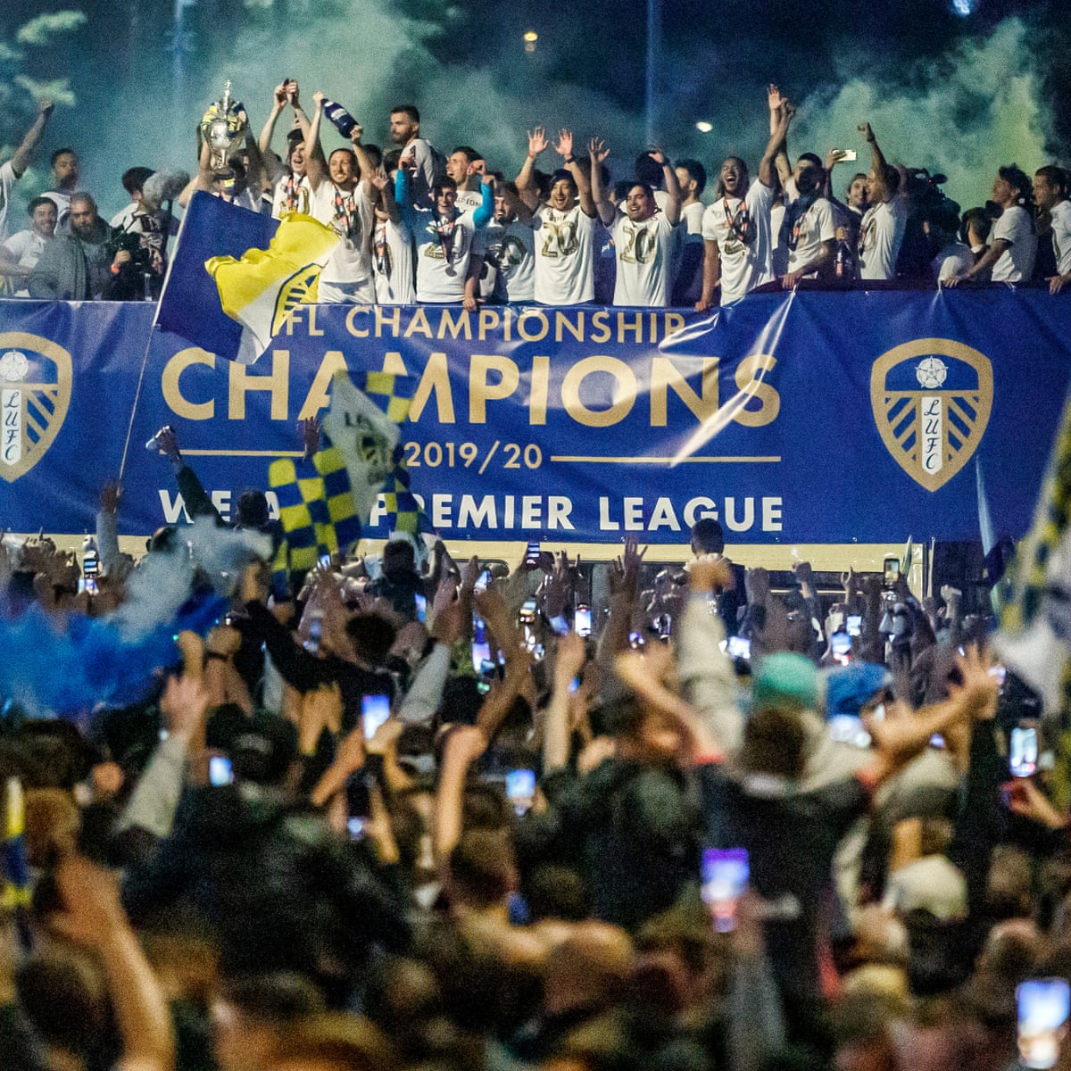 Leeds Defend Bus Parade As Liverpool Criticise Fans Who Went To Anfield Football The Guardian