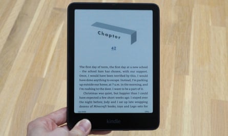A regular book displayed on the screen of the Kindle Colorsoft.