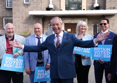 Nigel Farage grins with four Reform UK candidates in Havering