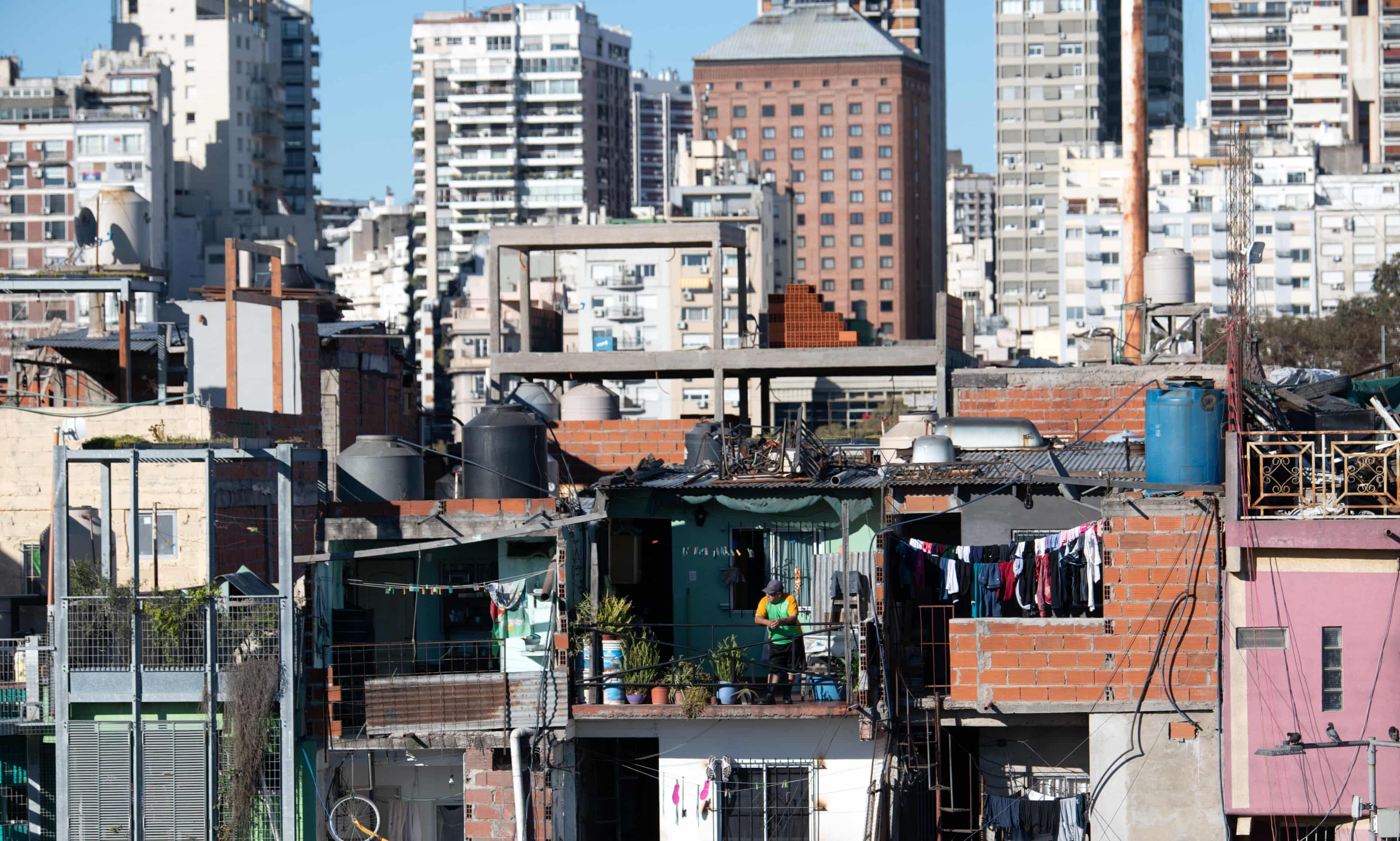 ‘Everything is so bad’: Argentina’s poor hit hard by Milei’s ‘chainsaw’ measures (theguardian.com)