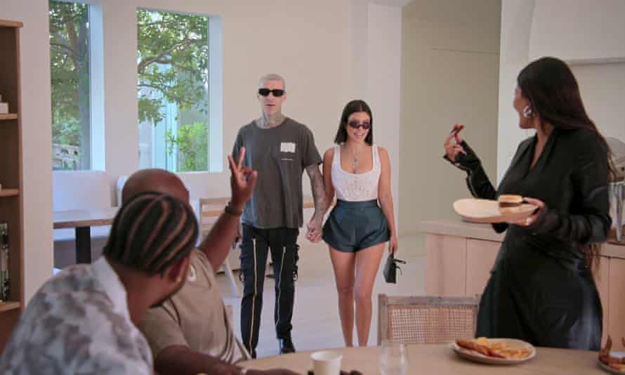 Kourtney Kardashian and Travis Barker in The Kardashians.