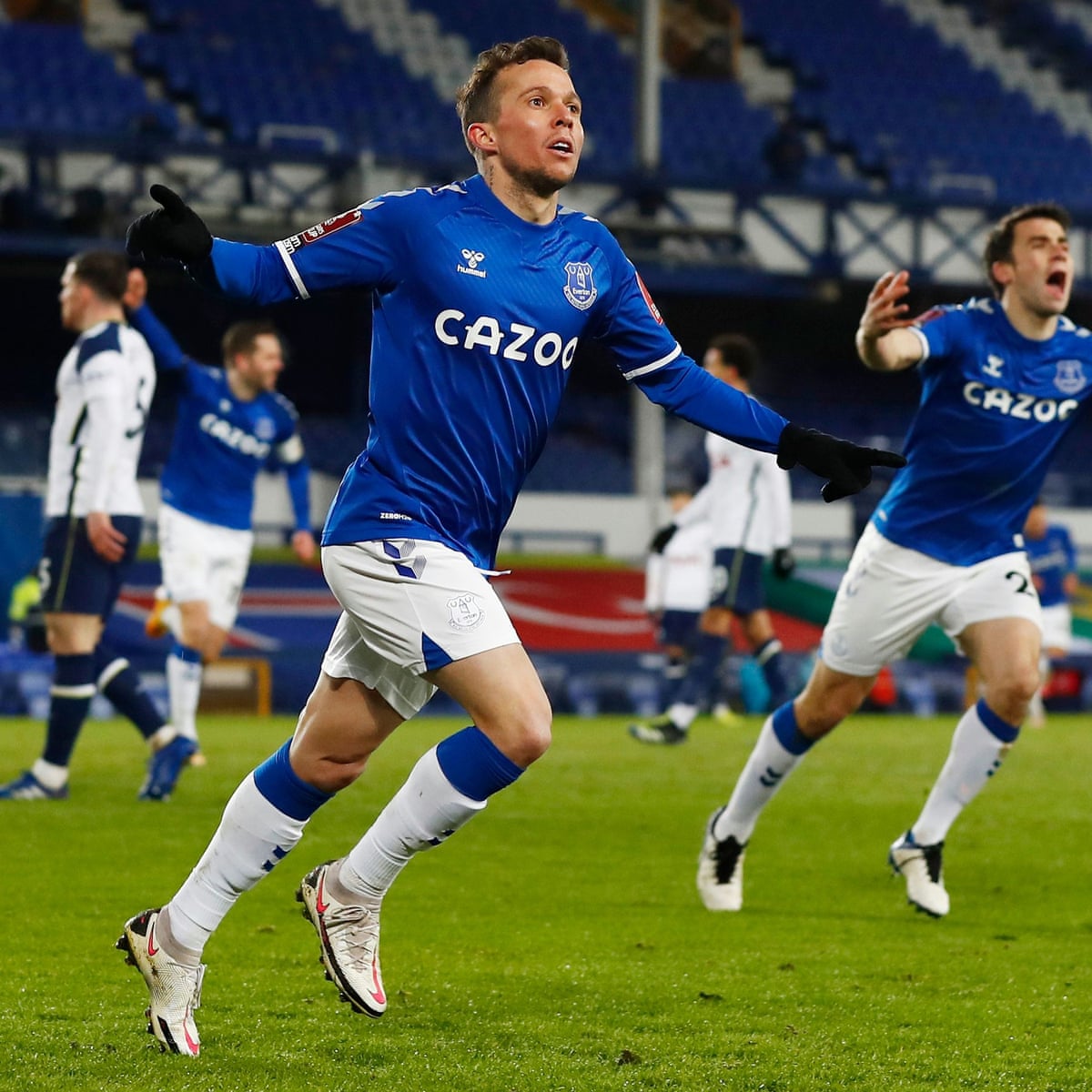 Bernard Strike Sinks Spurs In Extra Time As Everton Edge Fa Cup Thriller Fa Cup The Guardian Bernard Strike Sinks Spurs In Extra Time As Everton Edge Fa Cup Thriller Fa Cup The Guardian