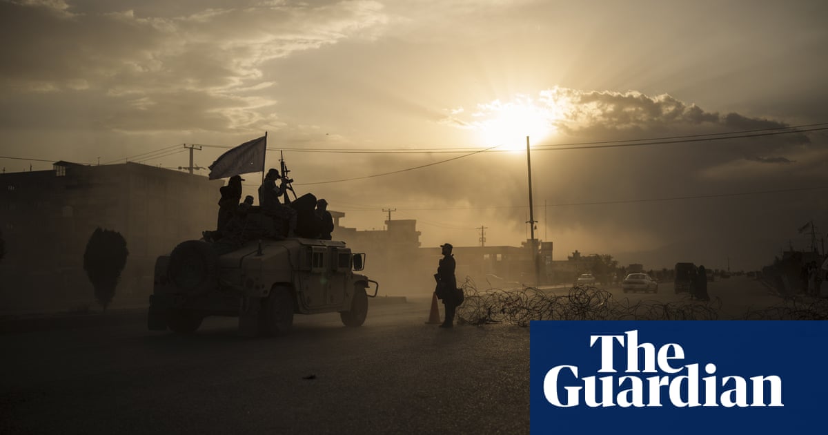 Taliban patrols return to the streets of Kabul  in pictures | World news | The Guardian