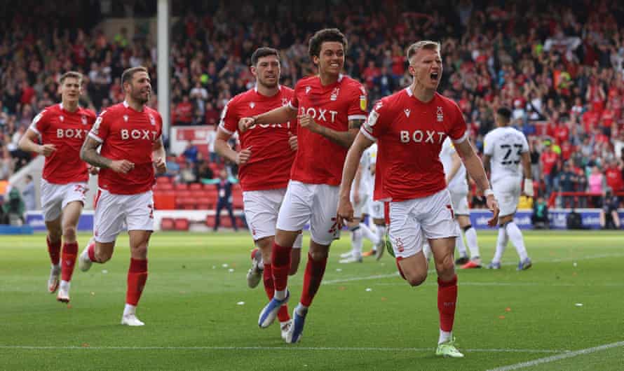 Championship roundup: Philip Billing double keeps Bournemouth on track | Championship 2 Sam Surridge after giving Forest a 2-1 lead.