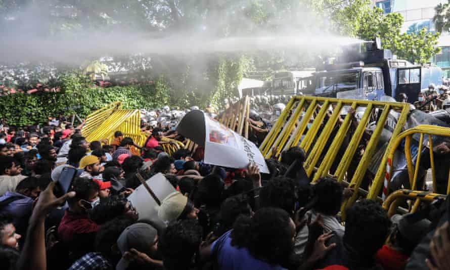 Uma marcha de protesto estudantil no Sri Lanka