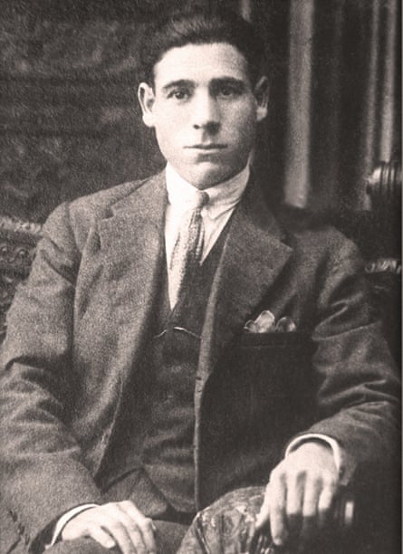 Antonio Lapeña
