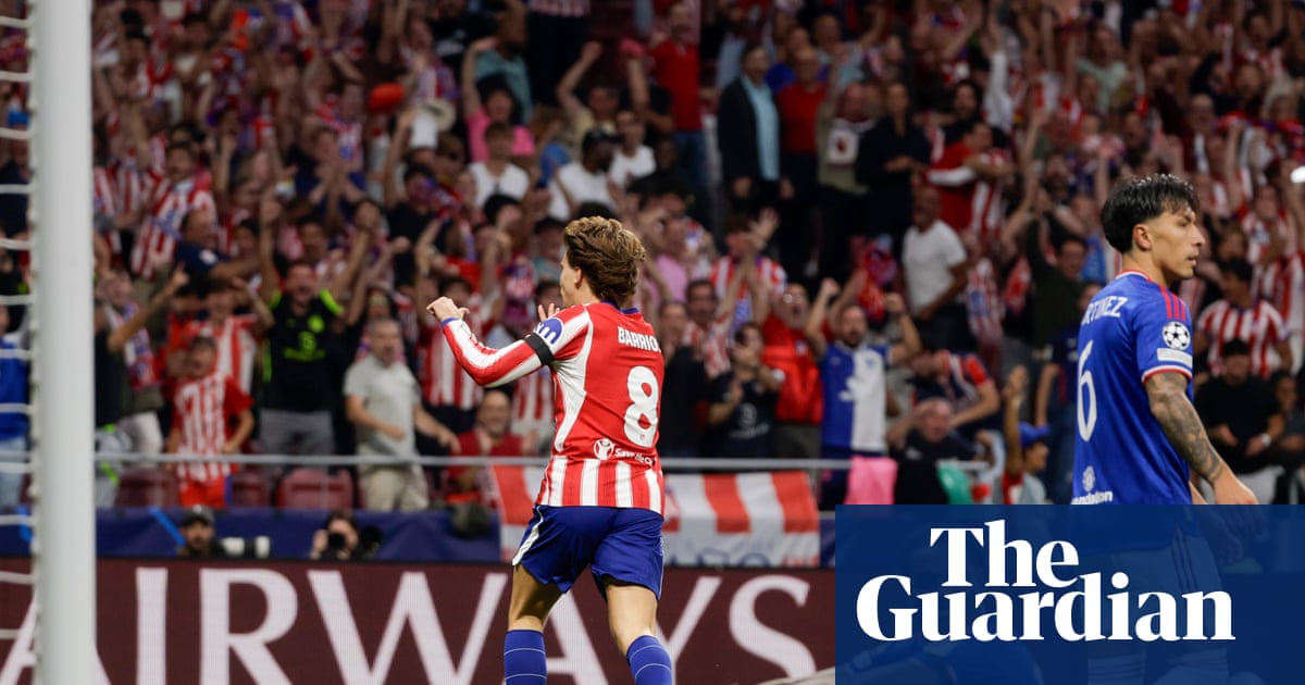 Atlético de Madrid players celebrate a goal against Manchester United at the Metropolitano stadium.