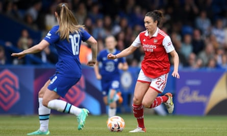 Jodie Taylor playing for Arsenal against Chelsea in the WSL last season.