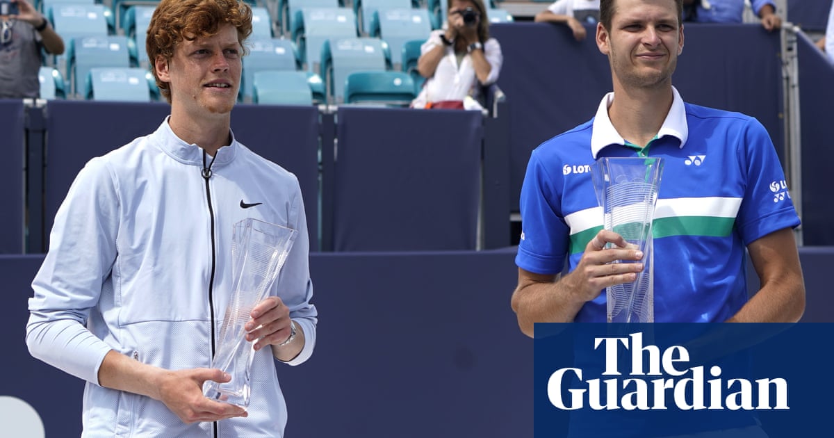 Hubert Hurkacz sees off Jannik Sinner to win Masters final in Miami