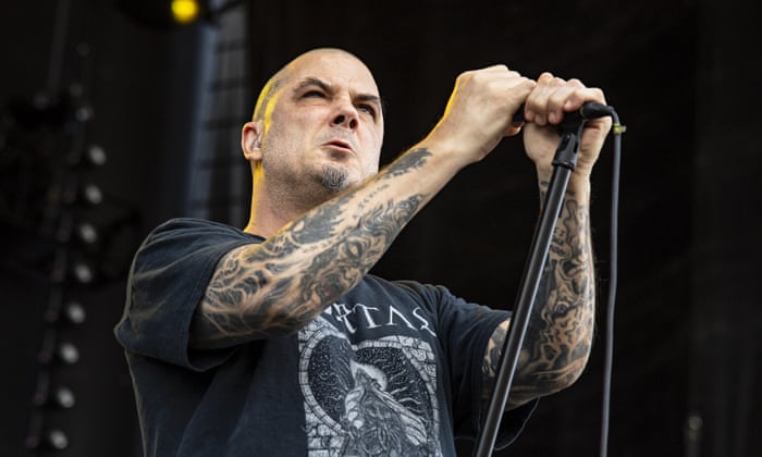 Pantera shows cancelled after frontman's Nazi salute prompts fan backlash | Music | The Guardian