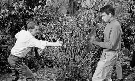 Dr Who filming at Ealing StudiosDerek Ware fight co-ordinator runs through the fight scene with Ian (William Russell) during a break in filming the Dr Who story The Crusades at the BBC studios in Ealing. 16th February 1965 (Photo by Staff/Mirrorpix via Getty Images)