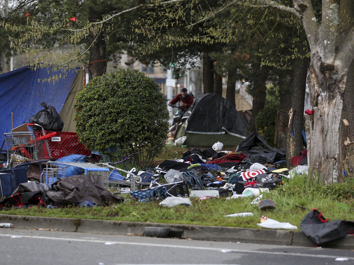 Two-car crash in Salem sends two to hospital, clogs traffic