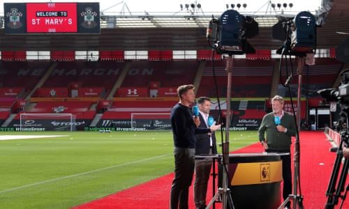 Liverpool Fans Fuming Over Amazon S 8pm Boxing Day Fixture Change Premier League The Guardian