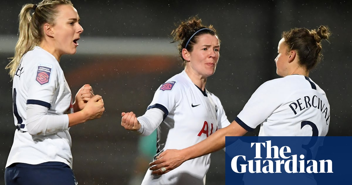 Mitchell’s 35-yarder fires Spurs back from red to WSL point against Everton