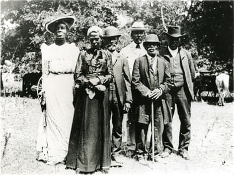 Celebrants dressed to hear speeches during a 1900 Juneteenth celebration in Texas.