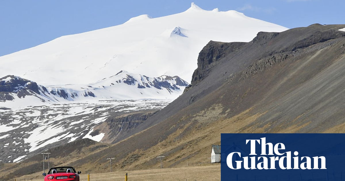 Bid to secure spot for glacier in Icelandic presidential race heats up | Iceland | The Guardian