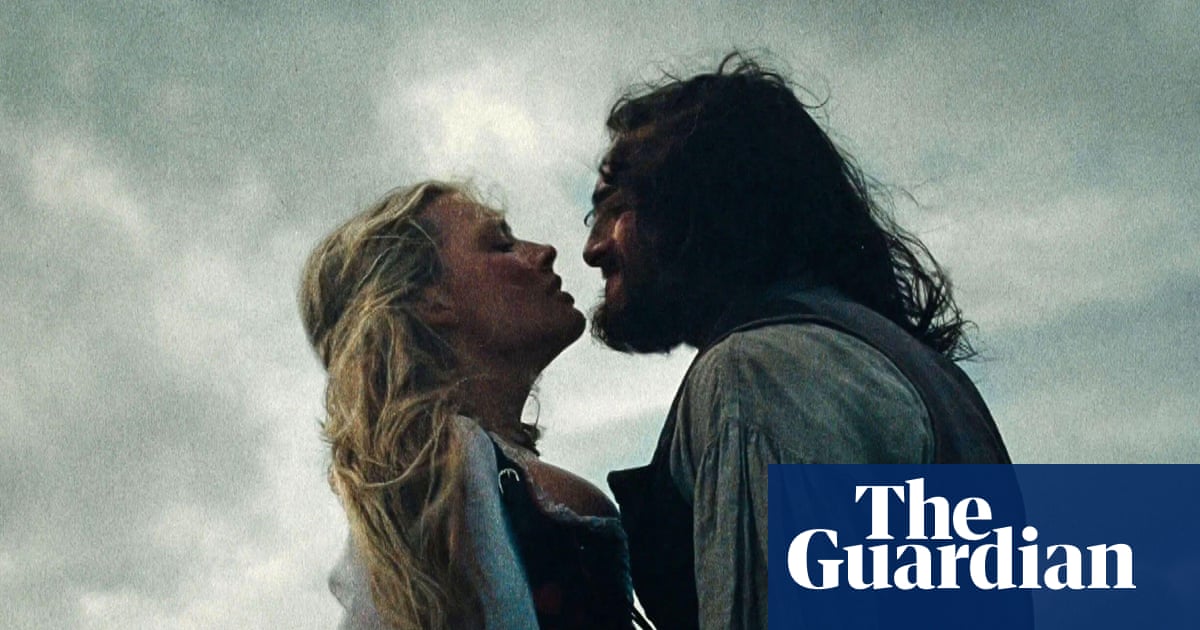 He's the new Daniel Day-Lewis': Margot Robbie defends Jacob Elordi's Heathcliff in Emerald Fennell's Wuthering Heights
