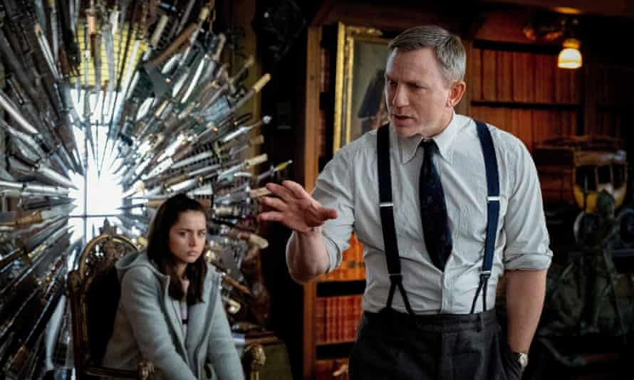 Daniel Craig as Benoit Blanc in Knives Out (2019)