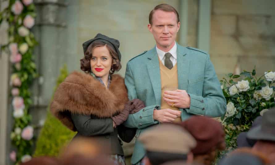 Claire Foy and Paul Bettany as the duke and duchess.