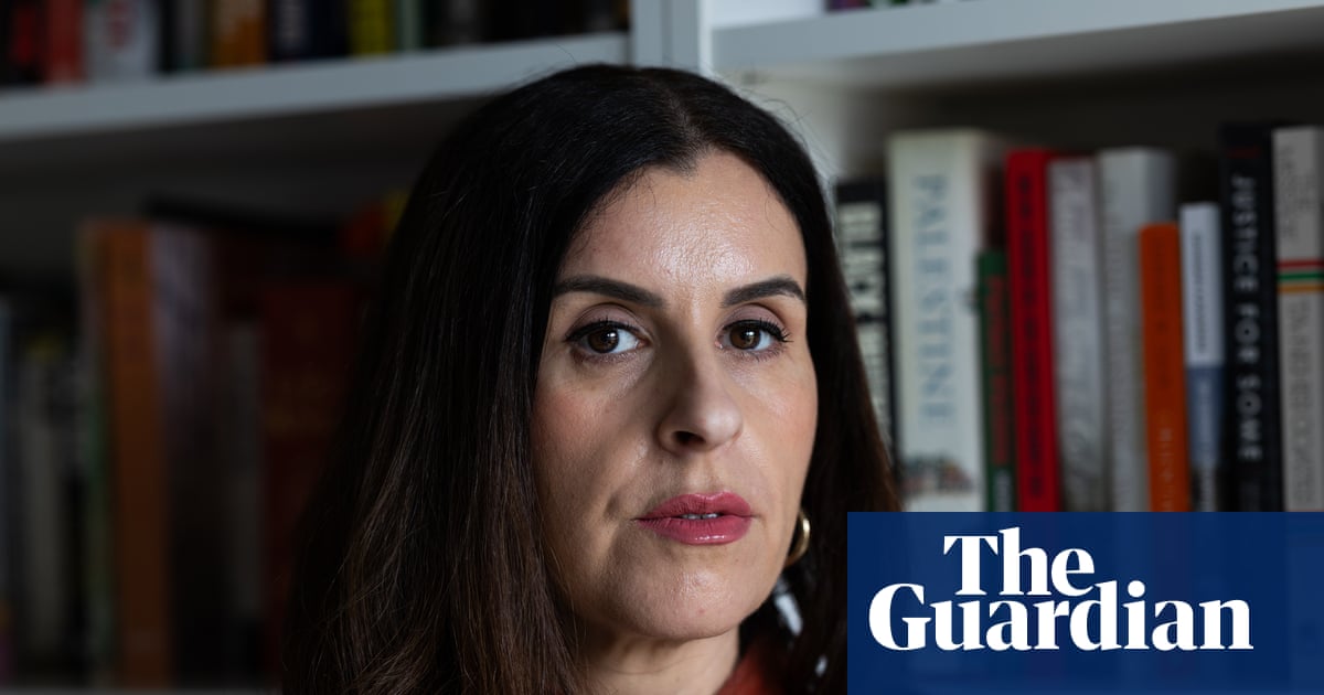 Three board members and board chair resign from Adelaide festival as Randa Abdel-Fattah sends legal notice