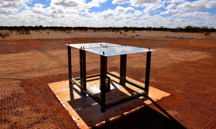 The Edges antenna, which consists of two rectangular metal panels mounted horizontally on fibreglass legs above a metal mesh and sits in a remote part of Western Australia