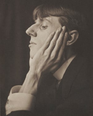 Aubrey Beardsley photographed in 1893.