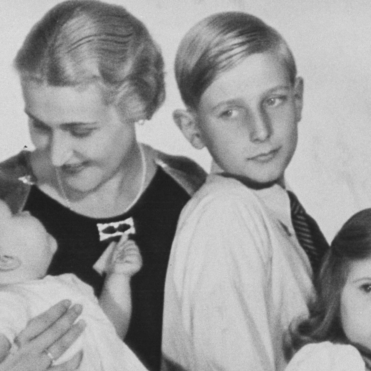 Adolf Hitlers Wife And Children Adolf hitlers wife and children