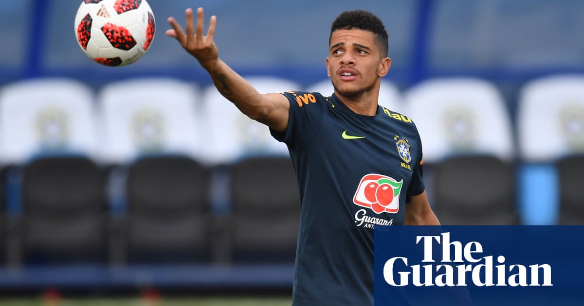 Shakhtar Donetsk’s Taison sent off for reaction to racist insults
